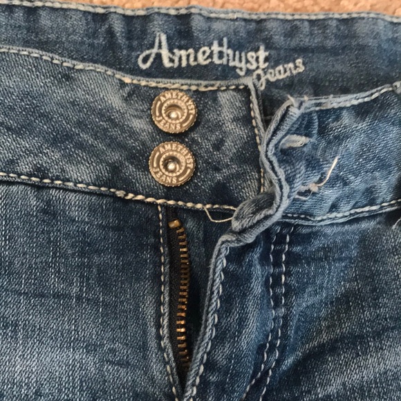 Sold - Picture 2 of 4